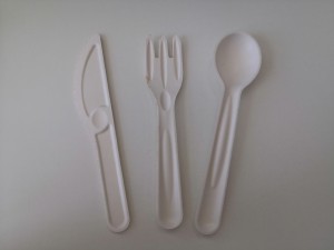 Disposable sugarcane bagasse knife and fork